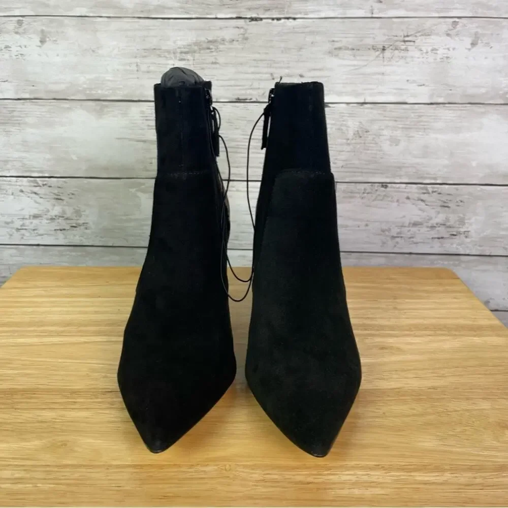 Violet & Red Quintin Heeled Ankle Booties Size 8.5